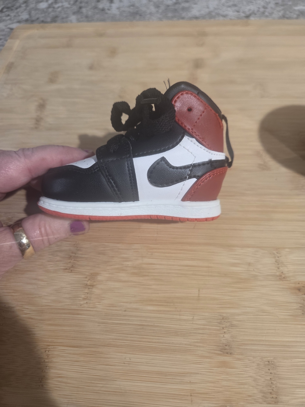 New Nike (Jordan) Power Bank. Real Leather Shoe 8000 Mah